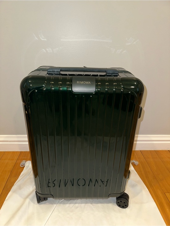 RIMOWA Other - RIMOWA Deep Green Cabin Luggage PRISTINE